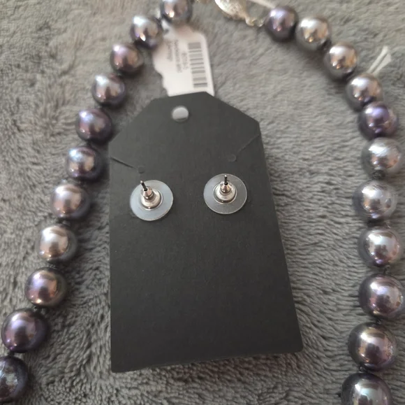 Silver and Purple Faux Pearl Necklace and Earring Set NWT Kohl's - Picture 4 of 6